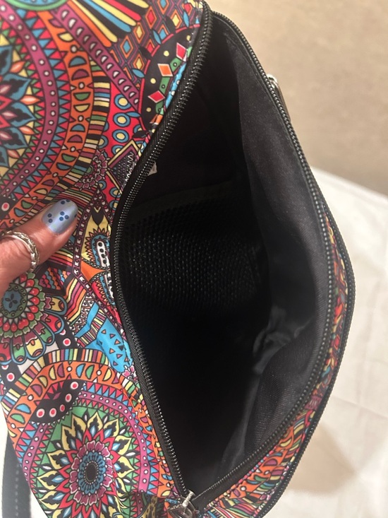 NWOT/ Sakroots On The Go Sling Backpack /Rainbow Wanderlust pattern / Retail $89 main image 4